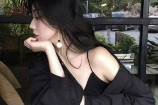 娱乐圈一日三爆瓜！同居、人设翻车、被滞留海外个个戳中眼球